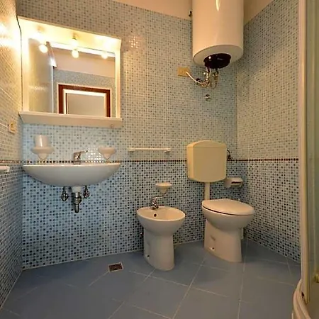 Hotel Peaceful Flat 200m From The Sea In