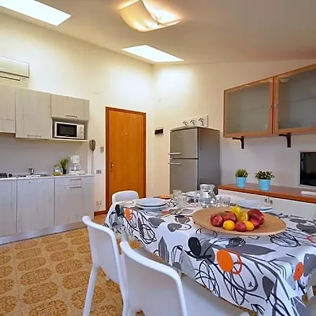 Hotel Peaceful Flat 200m From The Sea In