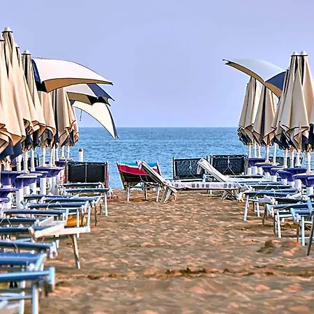Hotel Peaceful Flat 200m From The Sea In